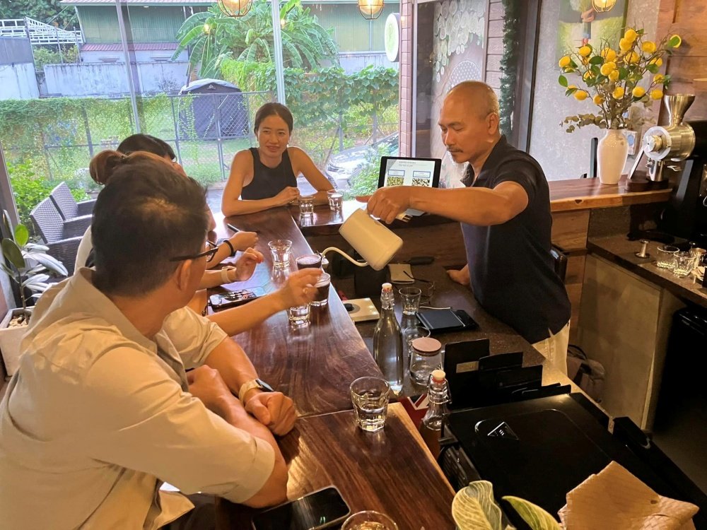 khoa-hoc-q-robusta-cung-chuyen-gia-ca-phe-viet-nam