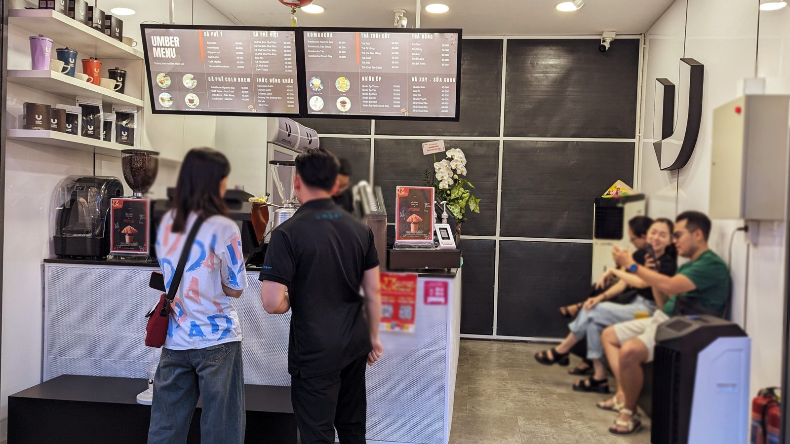 umber-coffee-tea-shop-ho-chi-minh-city-lotte-mart-q7